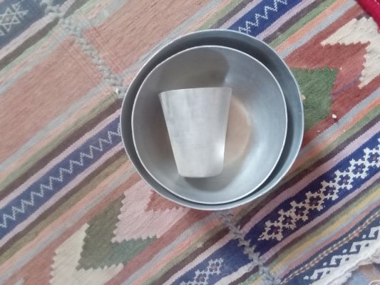 تعدادی کاَسه سولیوان قدیمی